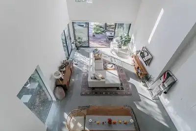 Image de Stunning Modern 3br Nr S. Congress. Fully furnished lots of light. Great for Fam