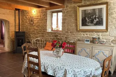 Image de Maison dans la nature avec de nombreuses curiosités entre terre et mer!