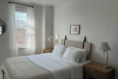 Image de Cozy Historic Hamburg Loft -22 Mins Ann Arbor