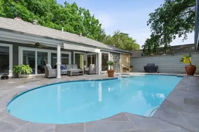 Image de Oasis With Pool + Grill + Patio