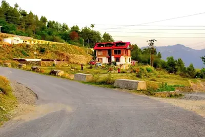 Image de Shimla Best Place To Live, 2Bhk Apartment Mashobra, Shimla