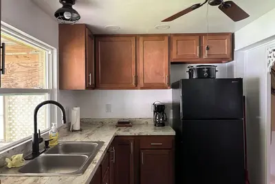 Image de Hillbilly Hideaway - Dunn's Creek & St. Johns River 2 Bdrm and 2 Bath.