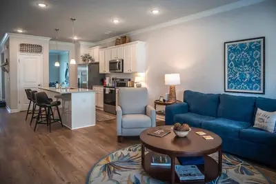 Image de Lake Oconee Lakefront w/ Pool, Kayaks & Games