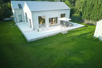 Image de Large vacation home on the Baltic Sea, right next to the nature park - 1. 4 km to the beach.