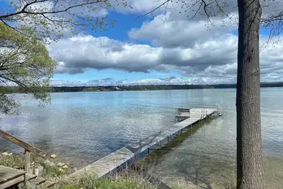 Image de Family-friendly, spacious house off of Green Lake in Interlochen, Michigan.