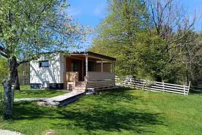 Image de Mobile Home with Terrace&Nature view in Lužarji