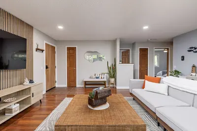 Image de Downtown Urban Retreat Sleeps 4 King Bed