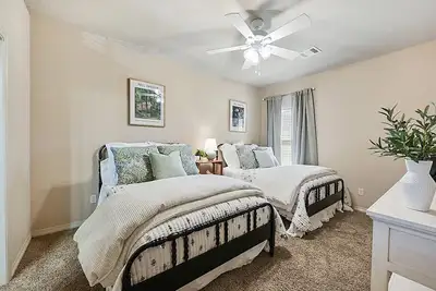 Image de Uptown Aggie– 4br Near Kyle Field