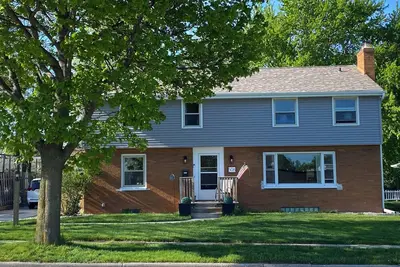 Image de 5 Bedroom house great for Eaa!