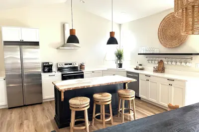 Image de Luxurious New House Between Ark Encounter and Creation Museum-Sleeps 8
