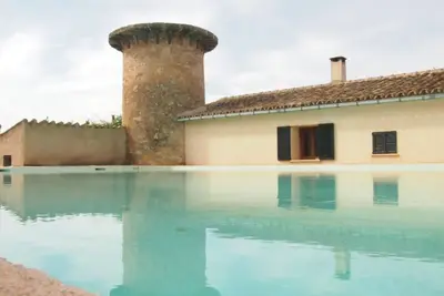 Ruhiges und Gemütliches Ferienhaus mit Pool. Ideal für Familien und Haustiere!