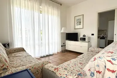 Image de M382 - Marcelli, huge three-room apartment 50m from the sea