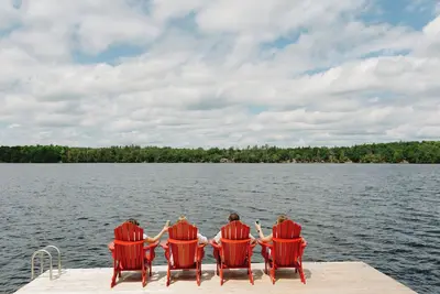 Image de Chalet en Bord de l'Eau, Baignade Sans Mauvaises Herbes sur Buck Lake