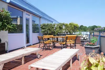 Image de Appartement \"Penthouse Laboe\" avec vue sur la mer, terrasse privée et Wi-Fi
