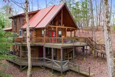 Image de North Ga Mountains Carters Lake Recreational Area Hot Tub Game Room Fireplace