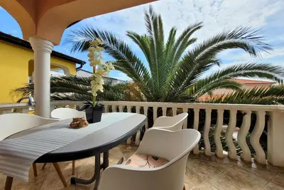 Image de Appartement d'une chambre avec la terrasse Vir (A-22750-b)