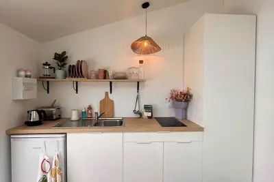Image de Maisonnette ou Studio bord de mer, fraîchement rénovée avec terrasse