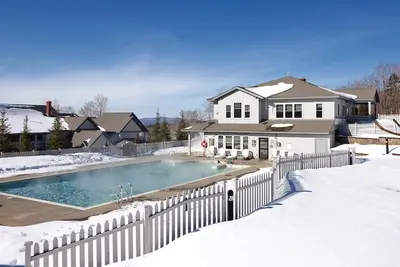 Image de Wyndham Smugglers' Notch | 3br/2ba King Bed Suite