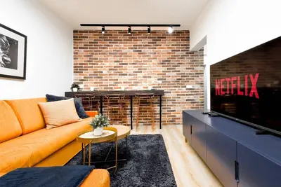 Image de 2bdr | Top Location | Fully Equipped | Designer