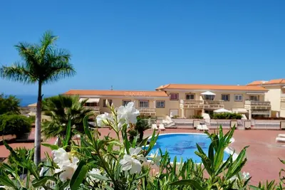 Penthouse Carlota:Vues panoramiques, confort dans un cadre tranquille
