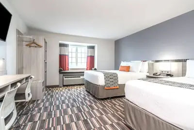 Image de Coratel Inn & Suites by Jasper Rochester-2 Queen Bed Non Smoking
