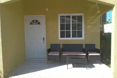 Image de Près de Puerto Seco Beach, Nouveau, Fermé, Dort 7 Favorable à la famille, Bureau