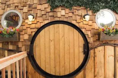 Image de The Insta-worthy Gnome Home Tiny House in Rocky Mtns