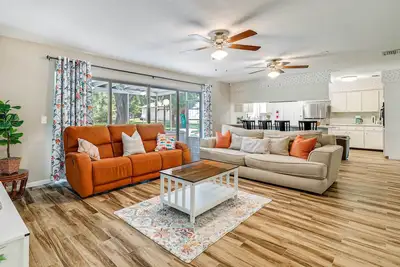 Image de Valrico Vacation Rental ~ 10 Mi to Dinosaur World!