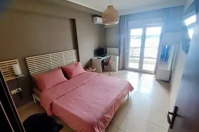 Image de Modern Apt 1 + Parking (Pay), 100m from Metro