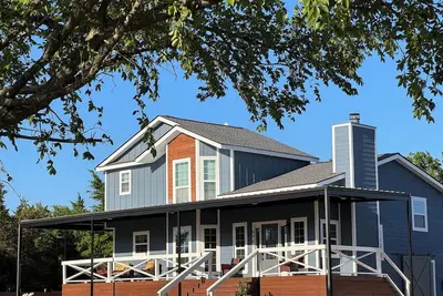 Image de Remodeled house, 15 min. to Lake Texoma- pickleball and sand volleyball courts.