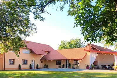 Image de Gemütliches Haus für Familienurlaub mit Wellness-oase in der Nähe des Naturparks