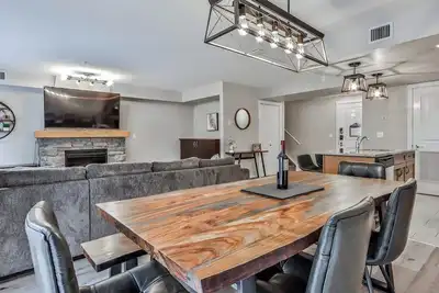 Image de High Peak Hideaway - 2Br/2Bath Luxury Retreat