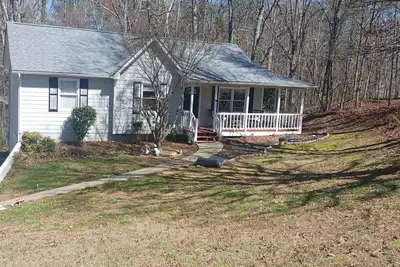 Image de Adorable Cottage Style Home near Lake Point/Hospital- Weekly Discount!