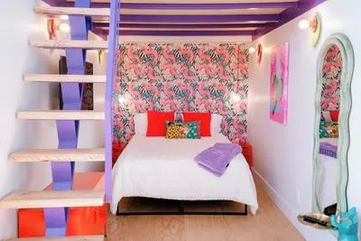 Image de New! Insta-worthy Train Caboose - Backyard Games - Hot Tub