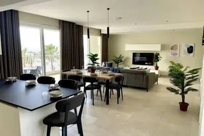 Image de 3 Br Bugibba Seafront Lux Apartments