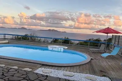 Image de Caraibes In Blue Apt de plain pied avec piscine & vue magnifique sur les Saintes