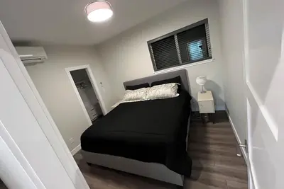 Bright and Cozy Private Suite