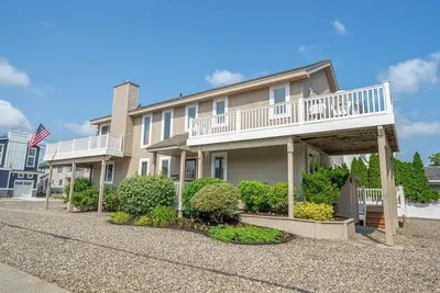 Image de Avalon Beach Block 4 bedrooms & Den, Pet Friendly Sleeps 12