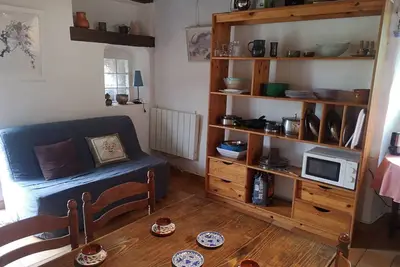 Image de Maison en pierres au cœur du Larzac, chevaux en liberté et balades en calèche