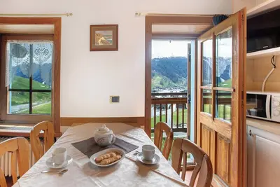 Image de Appartement \"Lo Scoiattolo\" avec vue sur le lac, terrasse privée et Wi-Fi