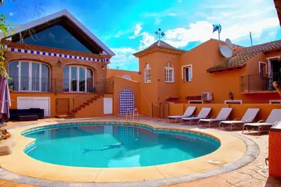 Image de Maison de vacances 'Villa Con Piscina En Marbella' avec piscine privée, Wi-Fi et climatisation