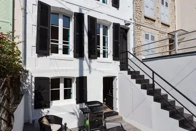 Image de Magnifique maison de vacances privée pour 6 personnes avec Wifi, Tv, terrasse et parking