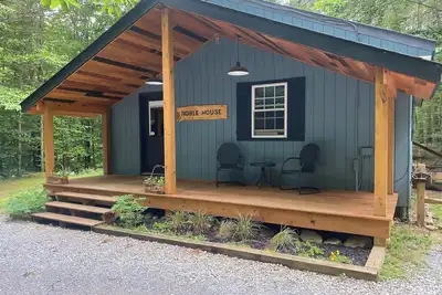 Image de This cabin is a 1 bedroom(s), 1 bathrooms, located in Middle Grove, Ny.