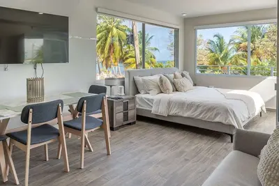Image de Beachfront Studio 7 Oceanview Priv Ter. Pool