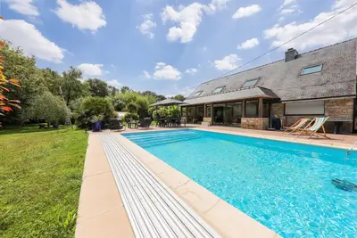 Image de Sarzeau - 12 pers - Piscine couverte et Billard