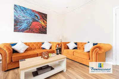 Image de Bournecoast: Ground floor apartment - patio garden - near shops and beach -Fm660