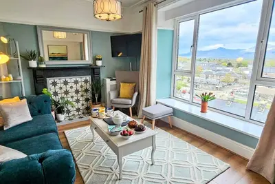Image de Spectacular Harbour and Mountain Views, Porthmadog, Snowdonia, Sleeps 9