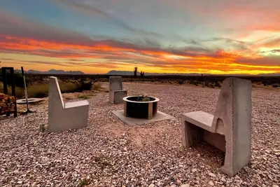 Image de Pickleball Cabin with Outdoor Kitchen