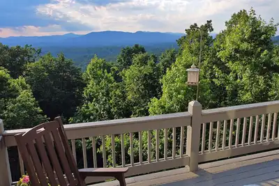 Image de Luxury Home in the North Georgia Mountains