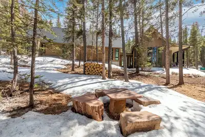Image de Exceptional! Luxury, Seclusion, Trees, Mountains Access to Breckenridge skiing
